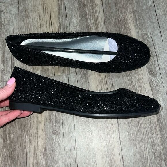 Hot Cakes flats - Picture 1 of 3